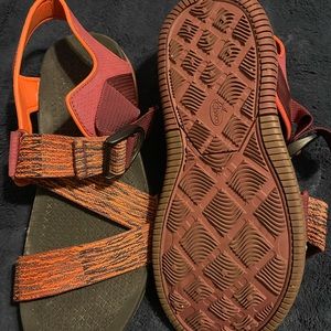 Chaco lowdown sandals